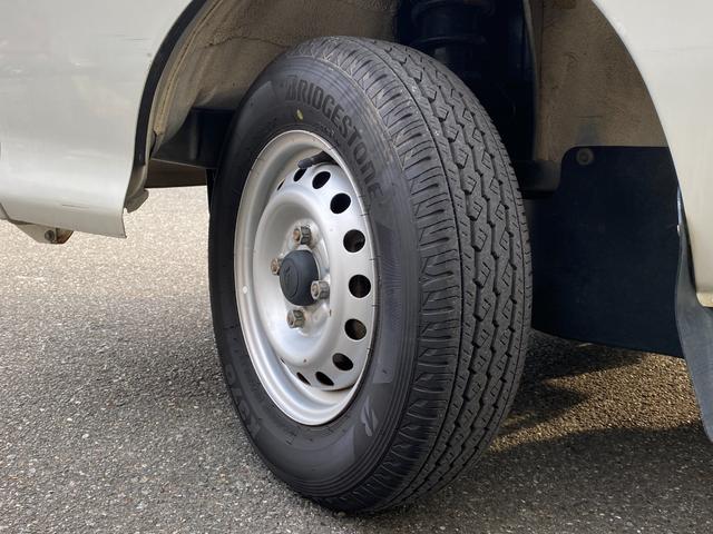 ハイゼットトラック エアコン・パワステ スペシャル 5MT スペアキー メンテナンスノート 車載工具 エアコン パワーステアリング ヘッドライトレベライザー 左サイド死角ミラー ハロゲンヘッドライト(51枚目)