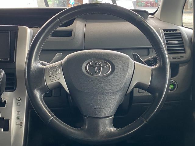 ヴォクシー ＺＳ　煌ＩＩ　ＡＬＰＩＮＥナビ・後部モニター　フルセグ　バックカメラ　ＥＴＣ　スマートキー　プッシュスタート　社外アルミホイール　フロントフォグ　両電動スライド　ウォークスルー　ＭＴモード付　ラジオ／ＣＤ／ＤＶＤ（23枚目）