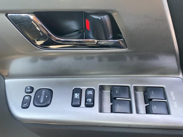 ヴォクシー ＺＳ　煌ＩＩ　ＡＬＰＩＮＥナビ・後部モニター　フルセグ　バックカメラ　ＥＴＣ　スマートキー　プッシュスタート　社外アルミホイール　フロントフォグ　両電動スライド　ウォークスルー　ＭＴモード付　ラジオ／ＣＤ／ＤＶＤ（26枚目）