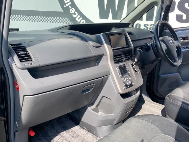 ヴォクシー ＺＳ　煌ＩＩ　ＡＬＰＩＮＥナビ・後部モニター　フルセグ　バックカメラ　ＥＴＣ　スマートキー　プッシュスタート　社外アルミホイール　フロントフォグ　両電動スライド　ウォークスルー　ＭＴモード付　ラジオ／ＣＤ／ＤＶＤ（45枚目）