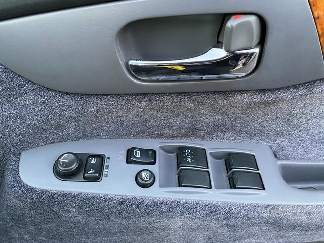 ナビ、ＥＴＣ、モニター類、各種追加取り付け大歓迎です！