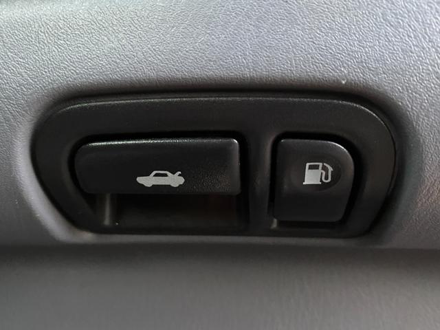 Ｅ／Ｇオイル、ＡＴＦや、各種フルード交換、弊社販売車以外のお車でも大歓迎です！