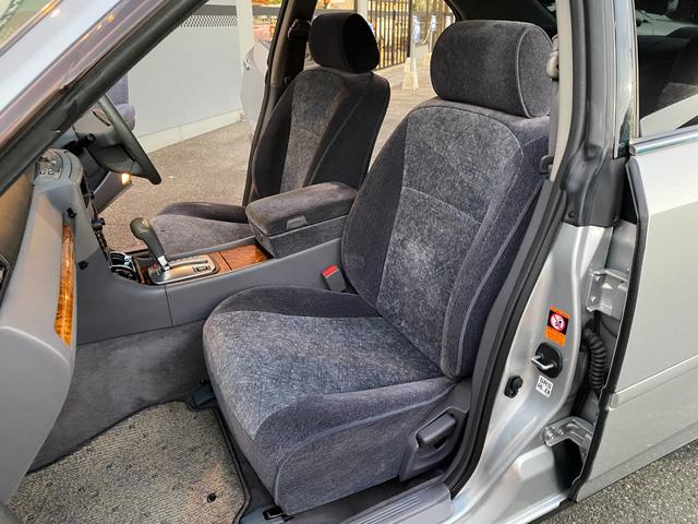 オートサロンウィップスです！軽自動車から輸入車までお値打ちな車を幅広く取り揃えております！