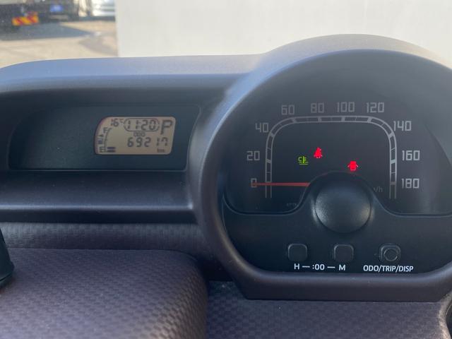 スペイド Ｘ　ナビ　フルセグＴＶ　ＥＴＣ　リア障害物センサー　スマートキー　プッシュスタート　社外アルミホイール　ラジオ／ＣＤ／ＤＶＤ再生　片側電動スライドドア　ウォークスルー　電格ミラー　ヘッドライトレベライザー（22枚目）