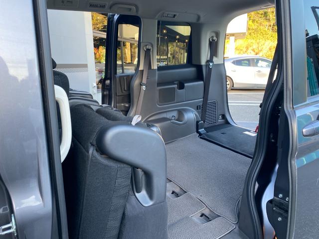 ステップワゴン Ｇ　Ｅセレクション　９インチ純正ナビ　ＢＴ　バックカメラ　後部モニター　ＥＴＣ　クルコン　盗難防止装置　スマートキー　社外アルミホイール　電動格納ミラー　両側スライド片側電動ドア　三列シート　フルフラットシート（55枚目）