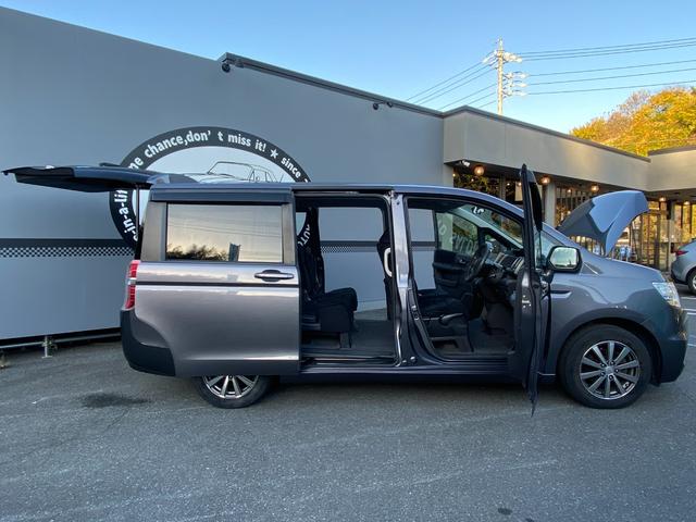 ステップワゴン Ｇ　Ｅセレクション　９インチ純正ナビ　ＢＴ　バックカメラ　後部モニター　ＥＴＣ　クルコン　盗難防止装置　スマートキー　社外アルミホイール　電動格納ミラー　両側スライド片側電動ドア　三列シート　フルフラットシート（61枚目）