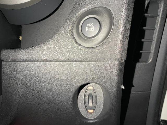 フェアレディZ 40thアニバーサリー ワンオーナー 特別仕様車 Verニスモ仕様 赤半皮電動シート 純オプAW ニスモマフラー 定期点検記録 無事故 スマートキーPスタート スペアキー ETC バックカメラ ナビ 地デジ BT リアフォグ(26枚目)