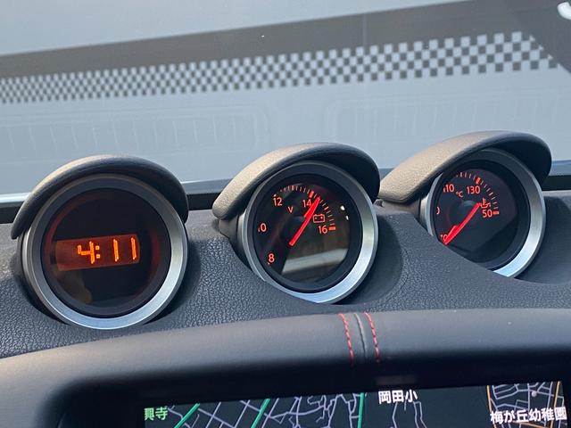 フェアレディZ 40thアニバーサリー ワンオーナー 特別仕様車 Verニスモ仕様 赤半皮電動シート 純オプAW ニスモマフラー 定期点検記録 無事故 スマートキーPスタート スペアキー ETC バックカメラ ナビ 地デジ BT リアフォグ(28枚目)