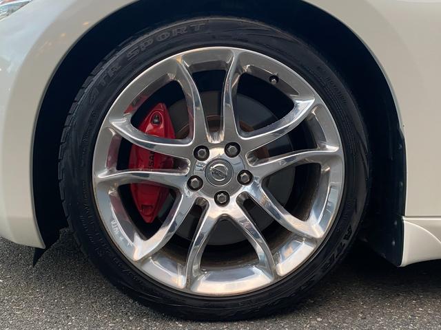 フェアレディZ 40thアニバーサリー ワンオーナー 特別仕様車 Verニスモ仕様 赤半皮電動シート 純オプAW ニスモマフラー 定期点検記録 無事故 スマートキーPスタート スペアキー ETC バックカメラ ナビ 地デジ BT リアフォグ(64枚目)