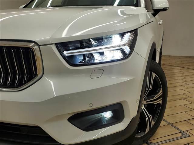 ＸＣ４０ Ｂ４　ＡＷＤ　インスクリプション　禁煙　純正ナビ　全方位カメラ　ホワイトレザー　パワーバックドア　ハーマンカードンスピーカー　フォグランプ　クリアランスソナー　ＬＥＤヘッドライト　パワーバックドア　シートヒーター　ＥＴＣ（20枚目）