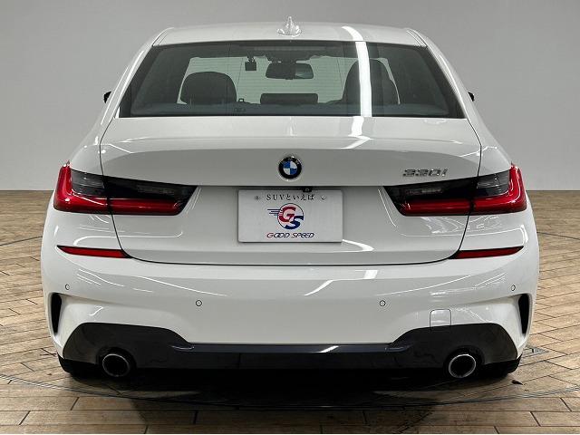 ３３０ｉ　Ｍスポーツ　禁煙車　純正ナビ　全方位カメラ　アダクティブクルーズコントロール　シートヒーター　パワーシート　ブラインドスポットモニター　クリアランスソナー　ＬＥＤヘッドライト　オートエアコン　パワーウィンドウ(23枚目)