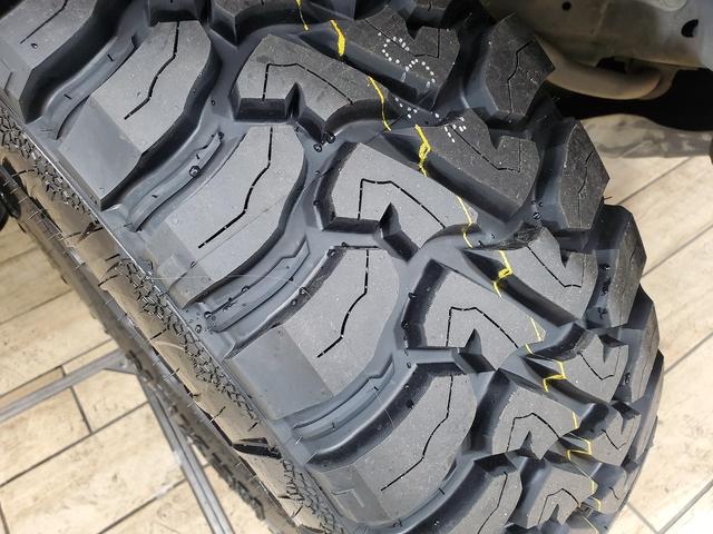 ＳＳＲ－Ｘ　リミテッド　禁煙　ＣＲＩＭＳＯＮ　ＤＥＬＴＡ／ＦＯＲＣＥ　２６５／７０Ｒ１７アルミ　ＨＤＤナビ　４ＷＤ　バックカメラ　ＡＣ１００Ｖ　リアフォグライト　デフロック　オートエアコン　　オートライト　ＥＴＣ(25枚目)