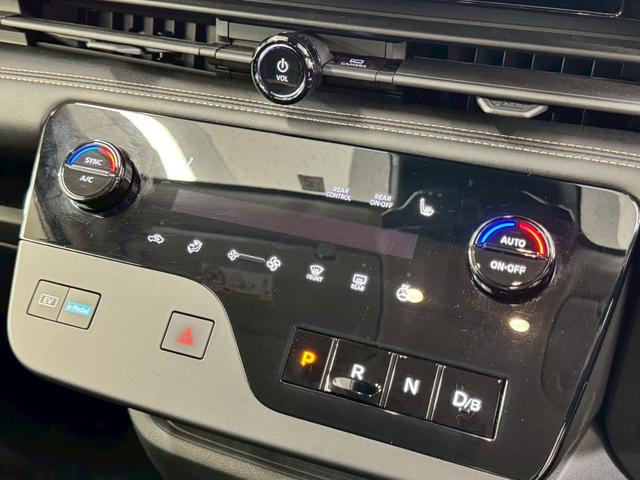 セレナ ｅ－パワー　ハイウェイスターＶ　１２．３型ナビ／全周囲カメラ／プロパイロット／ＬＥＤ／デジタルインナーミラー／シートヒーター／両側電動スライドドア／ブラインドスポットモニター／オートエアコン／オートライト／ＥＴＣ／電動格納ミラー（60枚目）