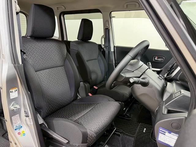 ソリオバンディット ハイブリッドMV 両側電動スライドドア/クルーズコントロール/衝突軽減ブレーキ/ETC/レーンキープアシスト/スマートキー/プッシュスタート/純正ナビ/LEDヘッドライト/オートエアコン/オートライト/フォグライト(5枚目)