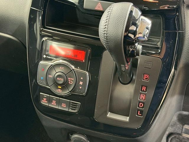 ソリオバンディット ハイブリッドMV 両側電動スライドドア/クルーズコントロール/衝突軽減ブレーキ/ETC/レーンキープアシスト/スマートキー/プッシュスタート/純正ナビ/LEDヘッドライト/オートエアコン/オートライト/フォグライト(33枚目)