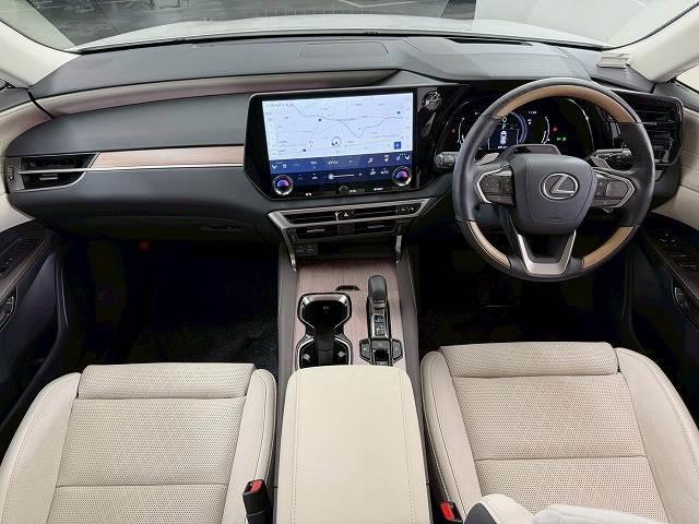 ＲＸ ＲＸ３５０ｈ　バージョンＬ　全周囲カメラ／サンルーフ／ブラインドスポットモニター／純正１４型インチナビ／三眼ＬＥＤヘッドライト／シートヒーター／シートクーラー／ベージュハーフレザーシート／ヘッドアップディスプレイ／電動リヤゲート（2枚目）