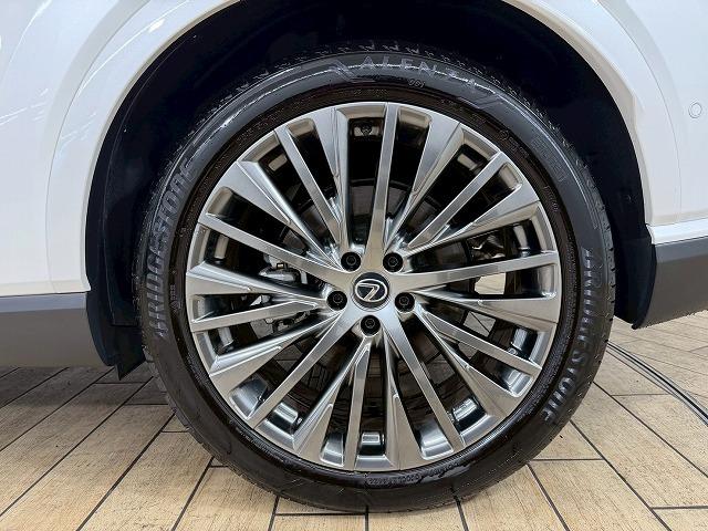 ＲＸ ＲＸ３５０ｈ　バージョンＬ　全周囲カメラ／サンルーフ／ブラインドスポットモニター／純正１４型インチナビ／三眼ＬＥＤヘッドライト／シートヒーター／シートクーラー／ベージュハーフレザーシート／ヘッドアップディスプレイ／電動リヤゲート（31枚目）