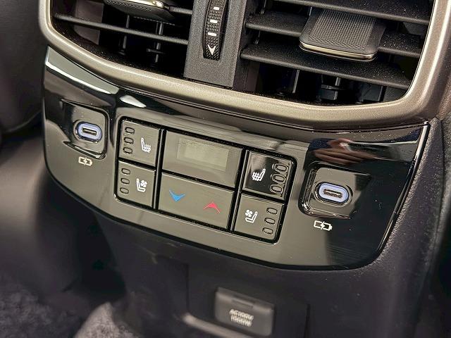 ＲＸ ＲＸ３５０ｈ　バージョンＬ　全周囲カメラ／サンルーフ／ブラインドスポットモニター／純正１４型インチナビ／三眼ＬＥＤヘッドライト／シートヒーター／シートクーラー／ベージュハーフレザーシート／ヘッドアップディスプレイ／電動リヤゲート（67枚目）