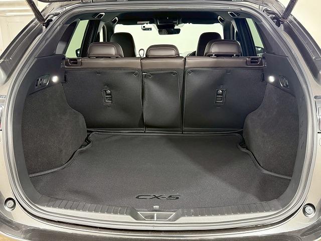 CX-5 XD エクスクルーシブモード 全周囲カメラ/BOSEスピーカー/レーダクルーズコントロール/レザーシート/シートヒーター/シートクーラー/ヘッドアップディスプレイ/ブラインドスポットモニタークリアランスソナー/電動リヤゲート(33枚目)