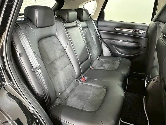ＣＸ－５ ＸＤ　ブラックトーンエディション　全周囲カメラ／サンルーフ／ＢＯＳＥスピーカー／レーダクルーズコントロール／マツダコネクトナビ／ヘッドアップディスプレイ／シートヒーター／クリアランスソナー／電動リヤゲート／パドルシフト／パワーシート（6枚目）