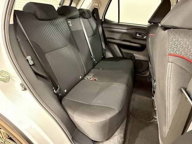 ライズ Z レーダクルーズコントロール/シートヒーター/LEDヘッドライト/SDナビ/バックカメラ/クリアランスソナー/オートエアコン/アイドリングストップ/衝突軽減ブレーキ/レーンキープアシスト(31枚目)