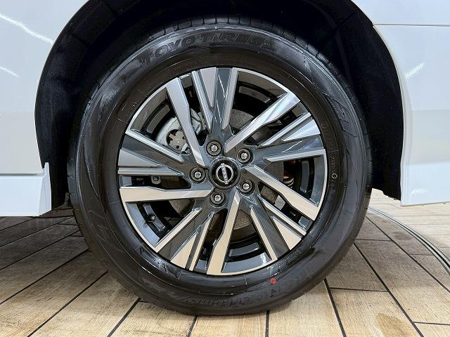 NISSAN SERENA HIGHWAY STAR V