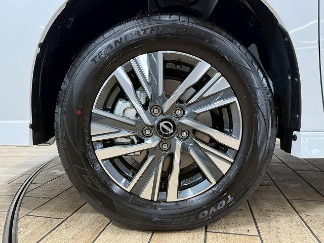 NISSAN SERENA HIGHWAY STAR V