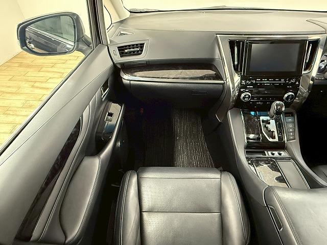 TOYOTA ALPHARD HYBRID SR C PACKAGE