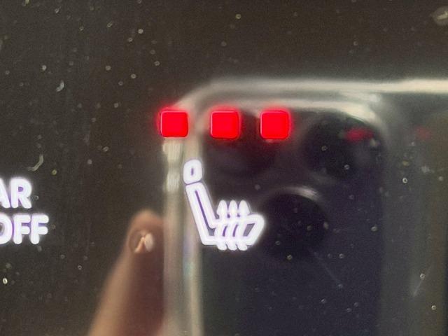 セレナ ハイウェイスターＶ　アラウンドビューモニター／純正１２．３インチナビ／プロパイロット／両側電動スライドドア／デジタルインナーミラー／ダブルエアコン／インテリジェントキー／プッシュスタート／ブラインドスポットモニター（60枚目）