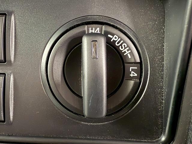 ランドクルーザープラド ＴＸ　レーダークルーズコントロール／マーテルギアアルミホイール／純正ナビ／ＥＴＣ／バックカメラ／寒冷地仕様／クリアランスソナー／オートマチックハイビーム／オートエアコン／スマートキー／プッシュスタート（68枚目）