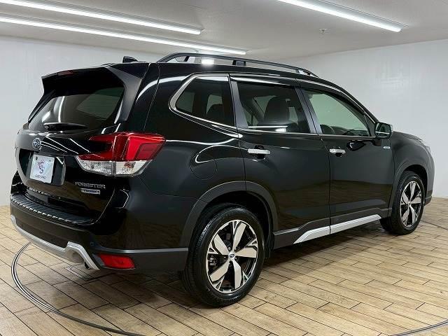 フォレスター アドバンス　ブラウンレザーシート／レーダークルーズコントロール／ブラインドスポットモニター／ＬＥＤヘッドライト／純正８型ナビ／バックカメラ／サイドカメラ／フロントカメラ／デジタルミインナーミラー／シートヒーター（16枚目）