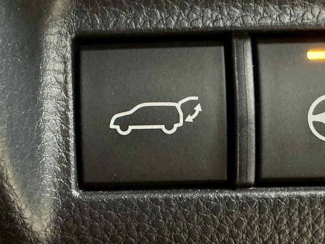 ハリアー Ｚ　レザーパッケージ　モデリスタエアロ／全周囲カメラ／ＪＢＬスピーカー／デジタルインナーミラー／シートクーラー／シートヒーター／純正１２．３インチディスプレイオーディオ／電動リヤゲート／ブラインドスポットモニター（65枚目）