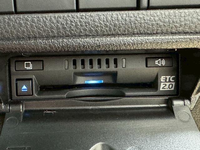 ハリアー Ｚ　レザーパッケージ　モデリスタエアロ／全周囲カメラ／ＪＢＬスピーカー／デジタルインナーミラー／シートクーラー／シートヒーター／純正１２．３インチディスプレイオーディオ／電動リヤゲート／ブラインドスポットモニター（69枚目）