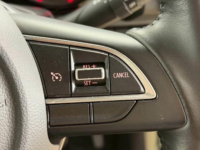 ジムニー ＸＣ　クルーズコントロール／シートヒーター／バックカメラ／ＬＥＤヘッドライト／ナビ／バックカメラ／ＥＴＣ／スマートキー／プッシュスタート／オートエアコン／ヘッドライトウォッシャー／車線逸脱／背面タイヤ（7枚目）