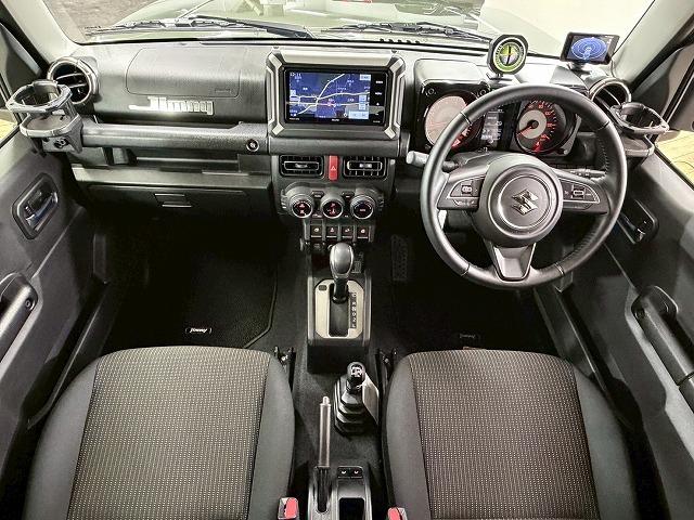 ジムニー ＸＣ　クルーズコントロール／シートヒーター／バックカメラ／ＬＥＤヘッドライト／ナビ／バックカメラ／ＥＴＣ／スマートキー／プッシュスタート／オートエアコン／ヘッドライトウォッシャー／車線逸脱／背面タイヤ（34枚目）