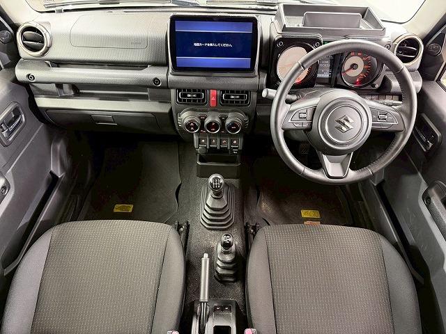 ジムニー ＸＣ　５速ＭＴ／クルーズコントロール／ＭＴタイヤ／シートヒーター／パナソニックフローティングナビ／スマートキー／プッシュスタート／車線逸脱／衝突軽減／ＥＴＣ／ヘッドライトウォッシャー／オートエアコン（34枚目）