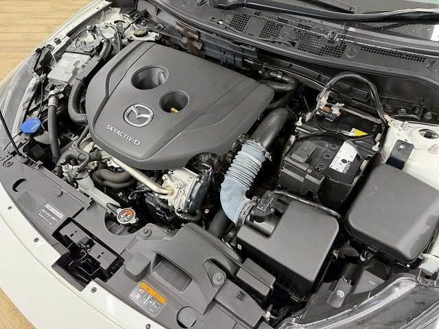 ＭＡＺＤＡ２ ＸＤ　ブラックトーンエディション　全周囲カメラ／マツダコネクト８型ナビ／レーダークルーズコントロール／ブラインドスポットモニター／ヘッドアップディスプレイ／パドルシフト／クリアランスソナー／ＬＥＤヘッドライト／車線逸脱／オートエアコン（18枚目）
