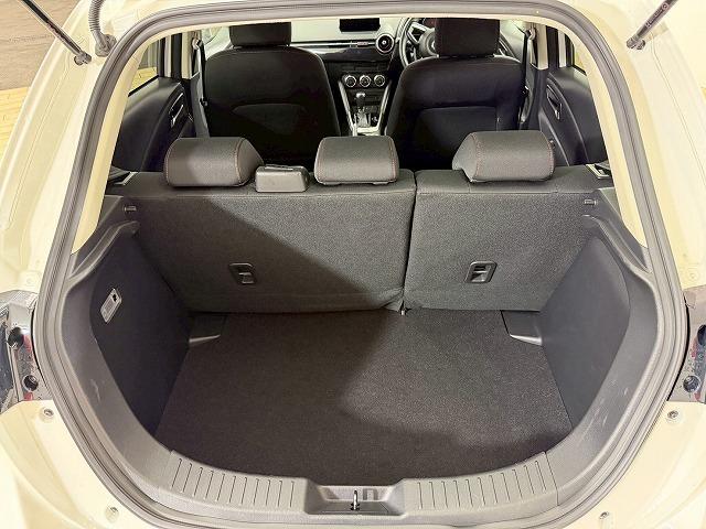 ＭＡＺＤＡ２ ＸＤ　ブラックトーンエディション　全周囲カメラ／マツダコネクト８型ナビ／レーダークルーズコントロール／ブラインドスポットモニター／ヘッドアップディスプレイ／パドルシフト／クリアランスソナー／ＬＥＤヘッドライト／車線逸脱／オートエアコン（34枚目）