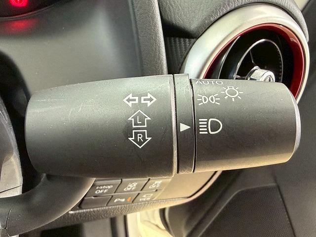ＭＡＺＤＡ２ ＸＤ　ブラックトーンエディション　全周囲カメラ／マツダコネクト８型ナビ／レーダークルーズコントロール／ブラインドスポットモニター／ヘッドアップディスプレイ／パドルシフト／クリアランスソナー／ＬＥＤヘッドライト／車線逸脱／オートエアコン（43枚目）