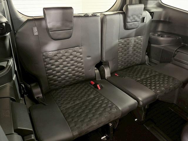 ヴォクシー Ｓ－Ｚ　１０．５型ナビ／電動リヤゲート／レーダークルーズコントロール／バックカメラ／両側電動スライドドア／ブラインドスポットモニター／シートヒーター／純正１７インチアルミホイール装備／ＬＥＤヘッドライト（31枚目）