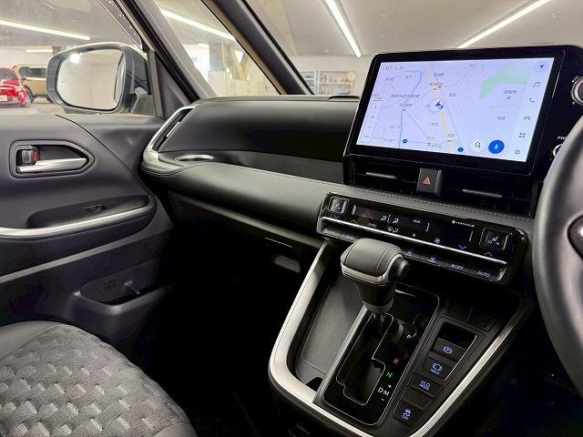 ヴォクシー Ｓ－Ｚ　１０．５型ナビ／電動リヤゲート／レーダークルーズコントロール／バックカメラ／両側電動スライドドア／ブラインドスポットモニター／シートヒーター／純正１７インチアルミホイール装備／ＬＥＤヘッドライト（49枚目）