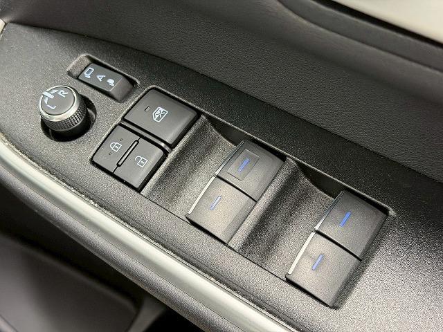 ヴォクシー Ｓ－Ｚ　１０．５型ナビ／電動リヤゲート／レーダークルーズコントロール／バックカメラ／両側電動スライドドア／ブラインドスポットモニター／シートヒーター／純正１７インチアルミホイール装備／ＬＥＤヘッドライト（62枚目）