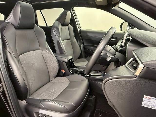 カローラクロス ハイブリッド Z パノラマルーフ/レーダクルーズコントロール/セーフティーセンス/純正ディスプレイオーディオ/バックカメラ/シートヒーター/ブラインドスポットモニター/オートマチックハイビーム/電動リヤゲート/LED(5枚目)