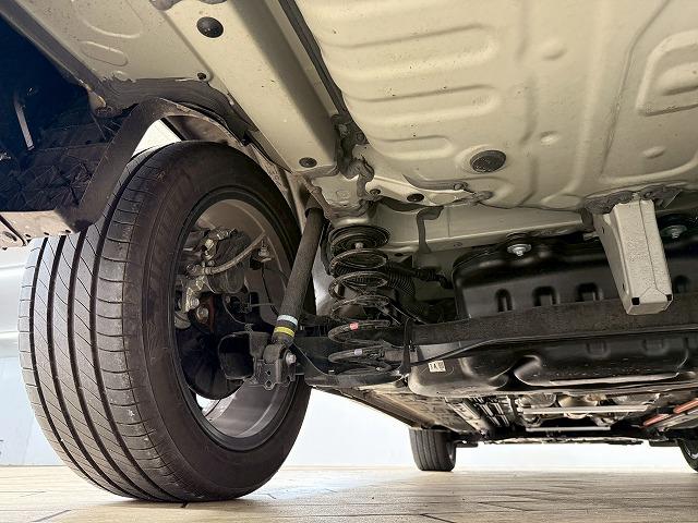 カローラクロス ハイブリッド Z パノラマルーフ/レーダクルーズコントロール/セーフティーセンス/純正ディスプレイオーディオ/バックカメラ/シートヒーター/ブラインドスポットモニター/オートマチックハイビーム/電動リヤゲート/LED(30枚目)