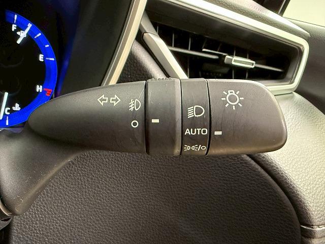 カローラクロス ハイブリッド Z パノラマルーフ/レーダクルーズコントロール/セーフティーセンス/純正ディスプレイオーディオ/バックカメラ/シートヒーター/ブラインドスポットモニター/オートマチックハイビーム/電動リヤゲート/LED(40枚目)