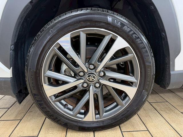 カローラクロス ハイブリッド Z 全周囲カメラ/ガラスルーフ/レーダークルーズコントロール/ブラインドスポットモニター/セーフティーセンス/電動リヤゲート/シートヒーター/パワーシート/ETC/LEDヘッドライト/純正ディスプレイ(23枚目)