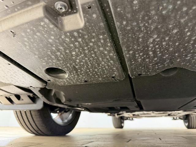 カローラクロス ハイブリッド Z 全周囲カメラ/ガラスルーフ/レーダークルーズコントロール/ブラインドスポットモニター/セーフティーセンス/電動リヤゲート/シートヒーター/パワーシート/ETC/LEDヘッドライト/純正ディスプレイ(31枚目)