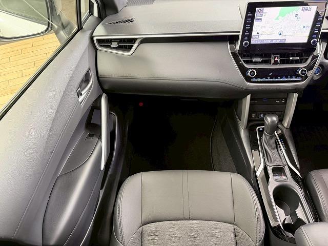 カローラクロス ハイブリッド Z 全周囲カメラ/ガラスルーフ/レーダークルーズコントロール/ブラインドスポットモニター/セーフティーセンス/電動リヤゲート/シートヒーター/パワーシート/ETC/LEDヘッドライト/純正ディスプレイ(36枚目)