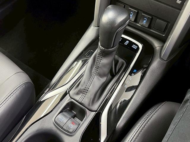 カローラクロス ハイブリッド Z 全周囲カメラ/ガラスルーフ/レーダークルーズコントロール/ブラインドスポットモニター/セーフティーセンス/電動リヤゲート/シートヒーター/パワーシート/ETC/LEDヘッドライト/純正ディスプレイ(44枚目)