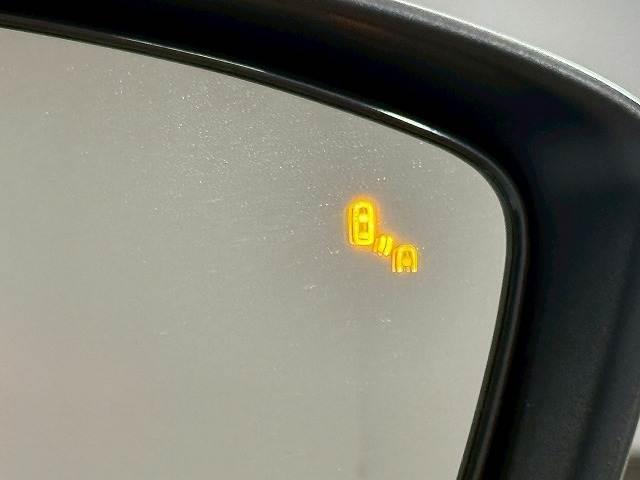 エクリプスクロスPHEV P アダプティブクルーズコントロール/純正ナビ/シートヒーター/ブラインドスポットモニター/全周囲カメラ/LEDヘッドライト/ステアリングヒーター/衝突軽減ブレーキ/ETC/フルセグ/レーンキープアシスト(8枚目)